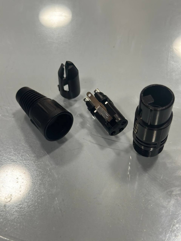 فیش XLR مادگی بنون
